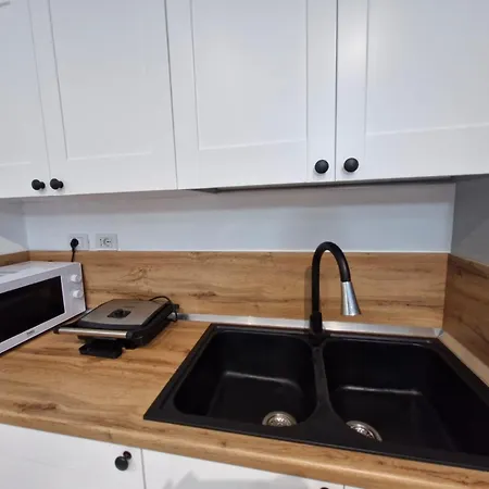 Appartamento Aurora Qerret *