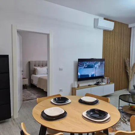 Aurora Qerret Appartement Golem (Tirana)